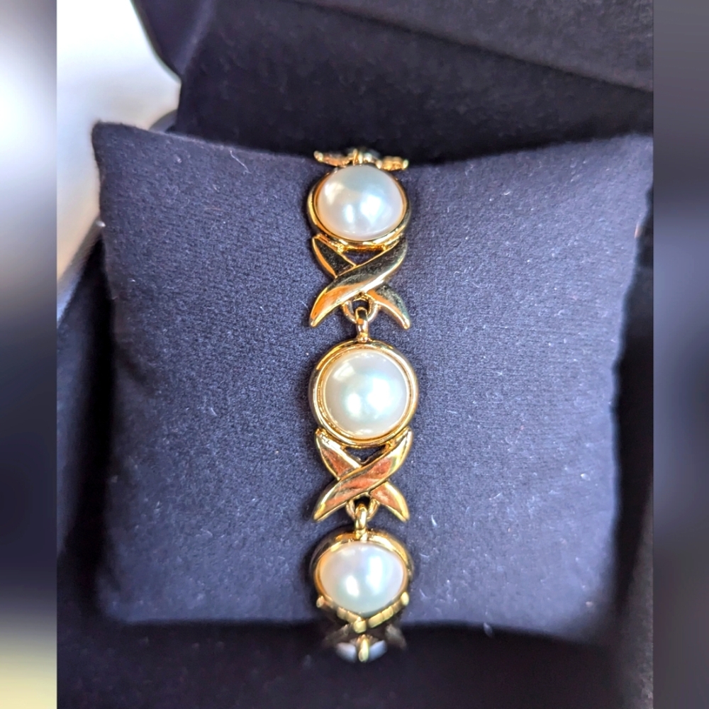 XO Vintage‎ Faux Pearl Bracelet - Picture 4 of 6